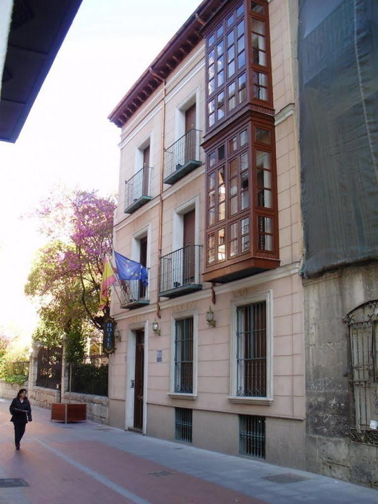 Hotel Boutique Catedral Valladolid Exterior foto